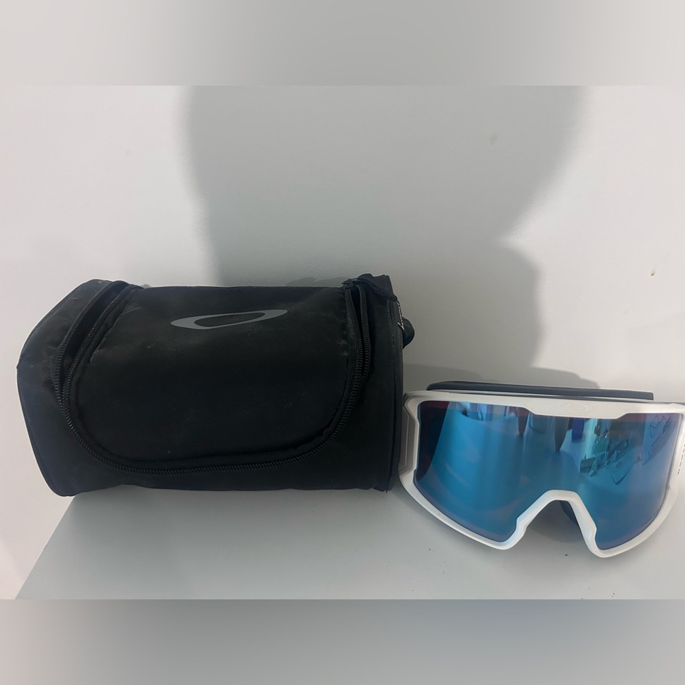 COPY - Oakley Brand New White Line Miner L Snow Goggles